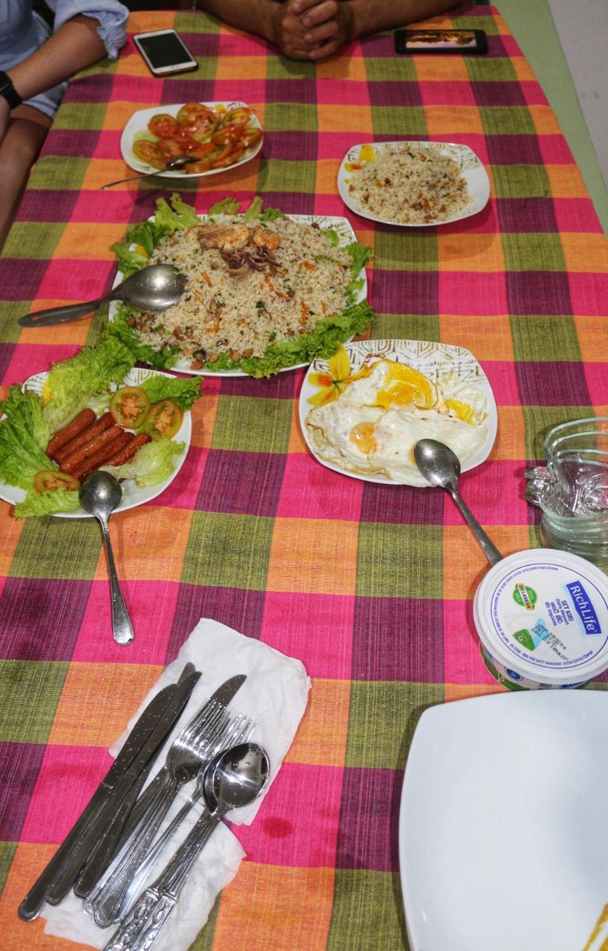 Dinuli Home Stay Ахунгала Екстериор снимка