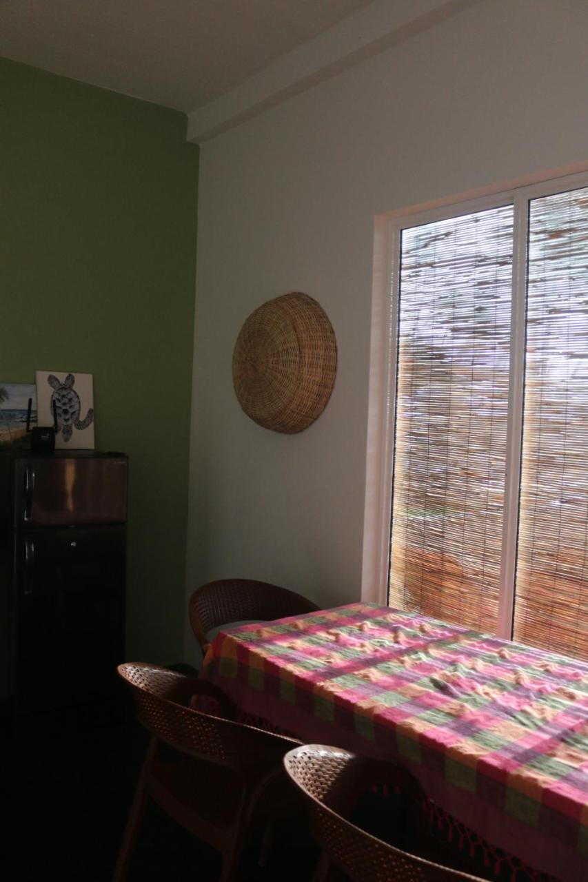 Dinuli Home Stay Ахунгала Екстериор снимка